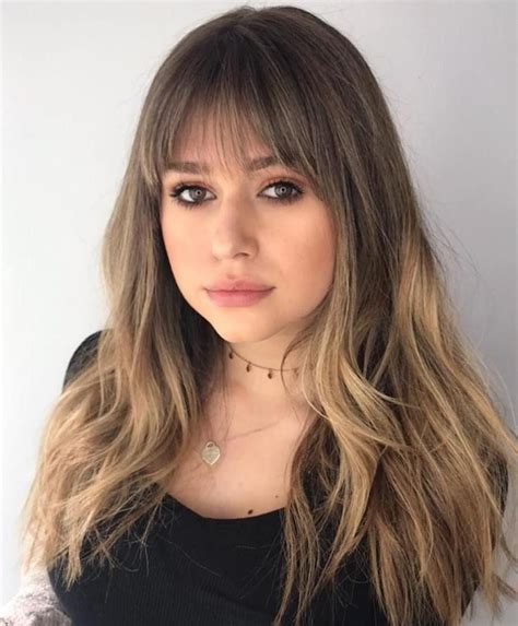 textured bangs for round faces